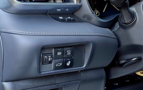 Toyota Highlander, 2025 год, 5 000 000 рублей, 8 фотография