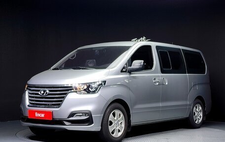 Hyundai Grand Starex Grand Starex I рестайлинг 2, 2020 год, 2 387 000 рублей, 9 фотография
