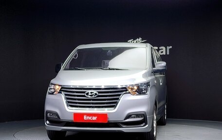 Hyundai Grand Starex Grand Starex I рестайлинг 2, 2020 год, 2 387 000 рублей, 10 фотография