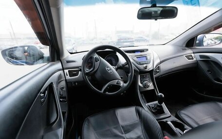 Hyundai Elantra V, 2013 год, 850 000 рублей, 5 фотография