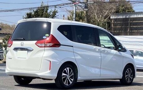 Honda Freed II, 2019 год, 1 072 000 рублей, 5 фотография