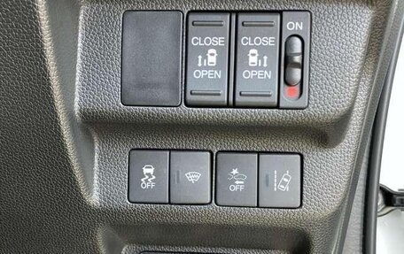 Honda Freed II, 2019 год, 1 072 000 рублей, 15 фотография