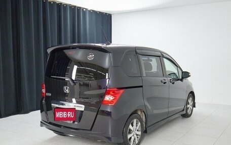 Honda Freed I, 2010 год, 995 000 рублей, 7 фотография
