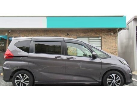Honda Freed II, 2019 год, 1 032 000 рублей, 6 фотография