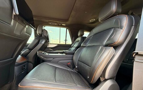 Lincoln Navigator, 2025 год, 17 900 000 рублей, 7 фотография