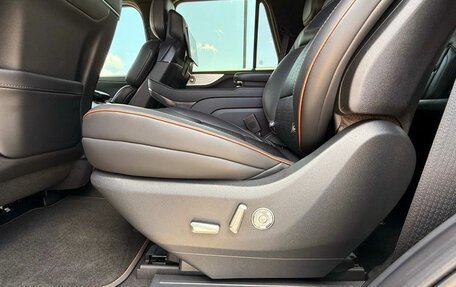Lincoln Navigator, 2025 год, 17 900 000 рублей, 12 фотография