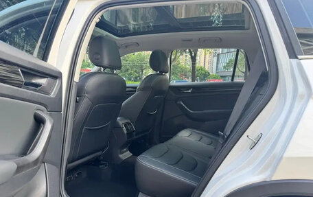 Skoda Kodiaq I, 2022 год, 2 700 275 рублей, 10 фотография