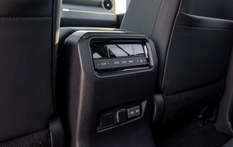 Toyota Land Cruiser Prado, 2024 год, 7 945 548 рублей, 20 фотография