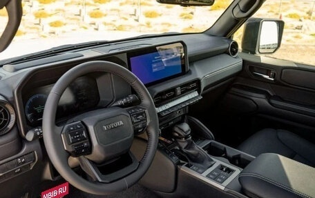 Toyota Land Cruiser Prado, 2024 год, 7 945 548 рублей, 11 фотография