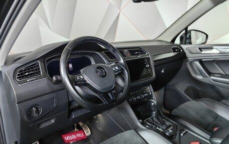 Volkswagen Tiguan I, 2018 год, 2 295 000 рублей, 14 фотография