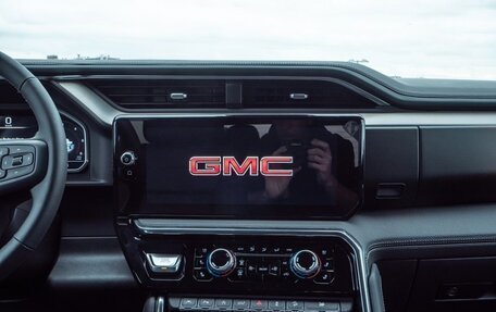 GMC Sierra, 2023 год, 5 600 000 рублей, 10 фотография