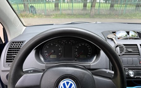Volkswagen Polo IV рестайлинг, 2002 год, 380 000 рублей, 13 фотография