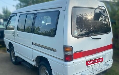 Mitsubishi Delica III, 1991 год, 370 000 рублей, 3 фотография