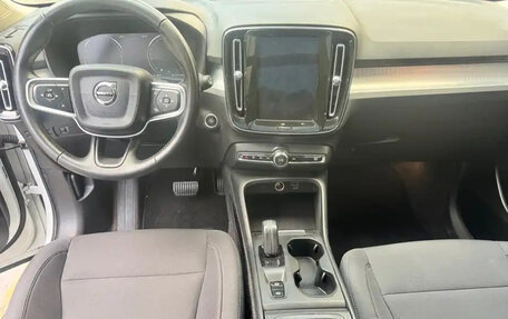 Volvo XC40 I, 2022 год, 1 770 000 рублей, 7 фотография