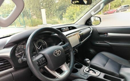 Toyota Hilux VIII, 2021 год, 4 699 000 рублей, 12 фотография