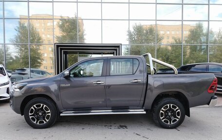 Toyota Hilux VIII, 2021 год, 4 699 000 рублей, 6 фотография
