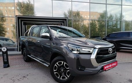 Toyota Hilux VIII, 2021 год, 4 699 000 рублей, 4 фотография