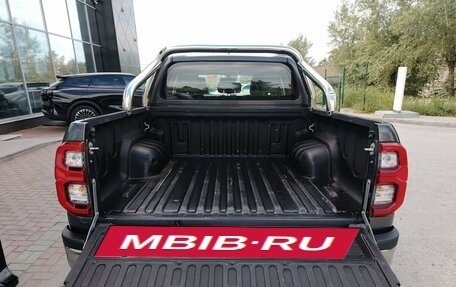 Toyota Hilux VIII, 2021 год, 4 699 000 рублей, 10 фотография