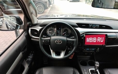 Toyota Hilux VIII, 2021 год, 4 699 000 рублей, 15 фотография