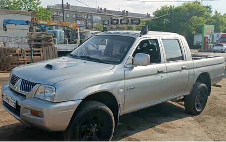 Mitsubishi L200 III рестайлинг, 2004 год, 850 000 рублей, 2 фотография