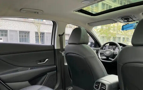 Hyundai Elantra, 2021 год, 1 120 000 рублей, 12 фотография