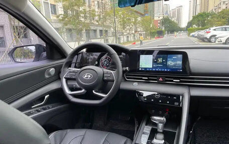 Hyundai Elantra, 2021 год, 1 120 000 рублей, 16 фотография