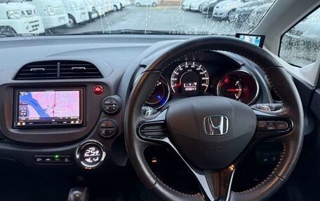 Honda Fit Shuttle I рестайлинг, 2014 год, 825 000 рублей, 11 фотография