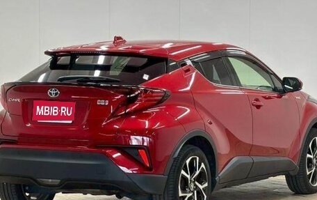 Toyota C-HR I рестайлинг, 2022 год, 1 395 000 рублей, 3 фотография