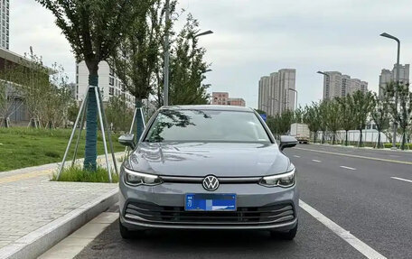 Volkswagen Golf VIII, 2022 год, 1 430 000 рублей, 2 фотография
