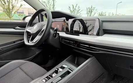 Volkswagen Golf VIII, 2022 год, 1 430 000 рублей, 7 фотография