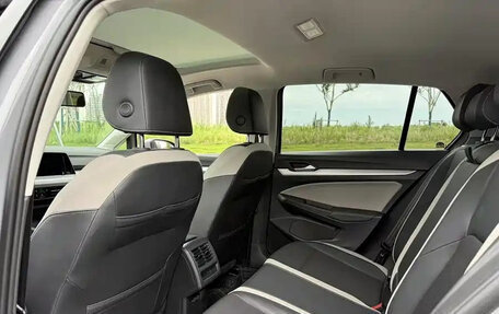 Volkswagen Golf VIII, 2022 год, 1 430 000 рублей, 9 фотография