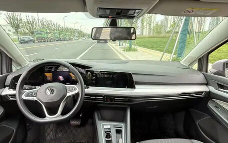 Volkswagen Golf VIII, 2022 год, 1 430 000 рублей, 5 фотография