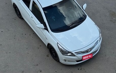 Hyundai Solaris II рестайлинг, 2015 год, 930 000 рублей, 1 фотография