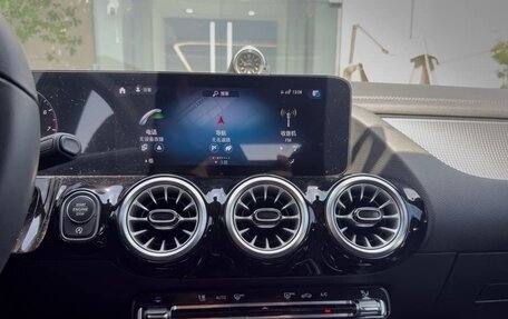 Mercedes-Benz CLA, 2021 год, 2 100 000 рублей, 15 фотография