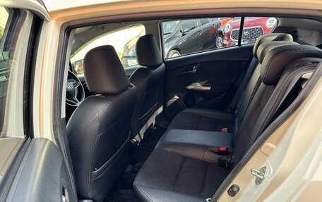Honda Insight II рестайлинг, 2014 год, 810 000 рублей, 20 фотография