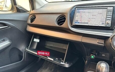 Honda Insight II рестайлинг, 2014 год, 810 000 рублей, 16 фотография