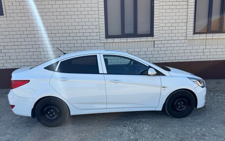 Hyundai Solaris II рестайлинг, 2015 год, 930 000 рублей, 7 фотография