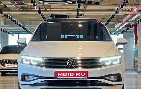 Volkswagen Passat B8 рестайлинг, 2022 год, 2 597 000 рублей, 2 фотография