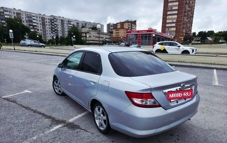 Honda Fit Aria, 2005 год, 350 000 рублей, 3 фотография