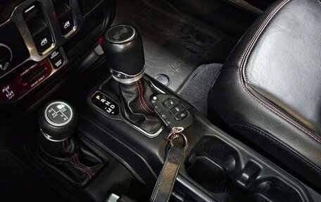 Jeep Wrangler, 2021 год, 3 200 000 рублей, 13 фотография