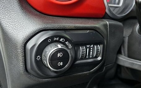 Jeep Wrangler, 2021 год, 3 200 000 рублей, 14 фотография