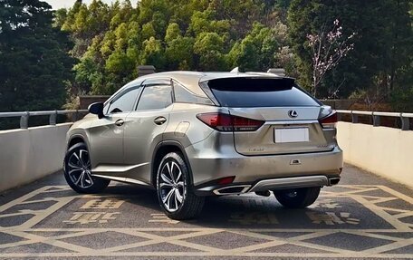 Lexus RX IV рестайлинг, 2021 год, 3 580 000 рублей, 6 фотография