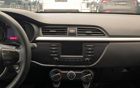 KIA Rio IV, 2017 год, 1 250 000 рублей, 18 фотография