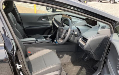 Toyota Prius IV XW50, 2023 год, 2 760 000 рублей, 8 фотография