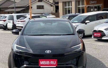 Toyota Prius IV XW50, 2023 год, 2 760 000 рублей, 2 фотография