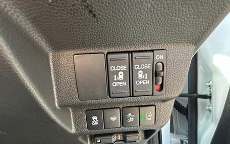 Honda Freed II, 2021 год, 1 782 000 рублей, 16 фотография