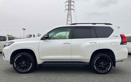 Toyota Land Cruiser Prado 150 рестайлинг 2, 2021 год, 3 199 000 рублей, 5 фотография