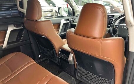 Toyota Land Cruiser Prado 150 рестайлинг 2, 2021 год, 3 199 000 рублей, 19 фотография