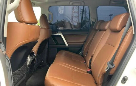 Toyota Land Cruiser Prado 150 рестайлинг 2, 2021 год, 3 199 000 рублей, 16 фотография