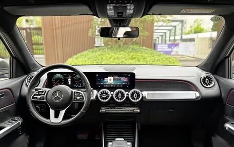 Mercedes-Benz GLB, 2021 год, 2 280 000 рублей, 9 фотография